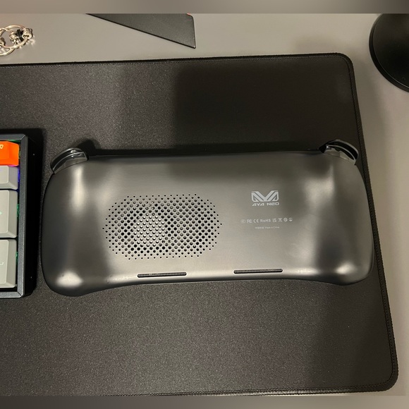 AYANEO 2 - Picture 3 of 9